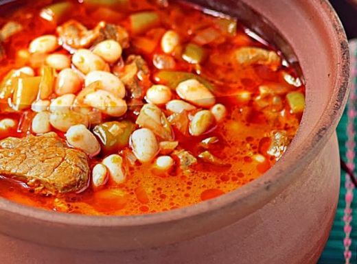 Çanakta Kuru Fasulye Tarifi ve Malzemeleri