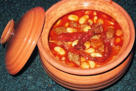 Kuşbaşı Etli Kuru Fasulye Tarifi ve Malzemeleri