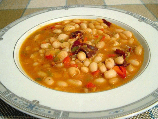 Kuru Fasulye Çorbası Tarifi ve Malzemeleri